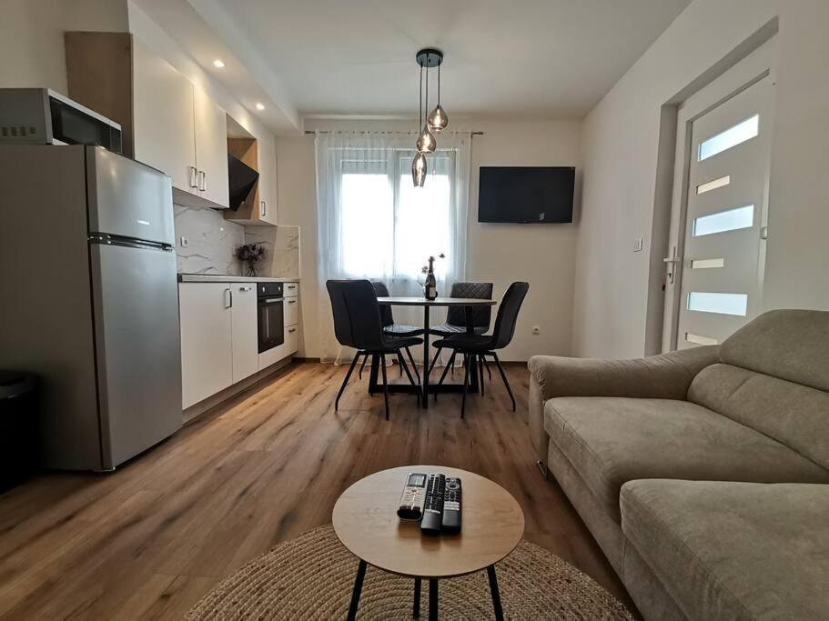 Apartment S Bibinje Eksteriør billede