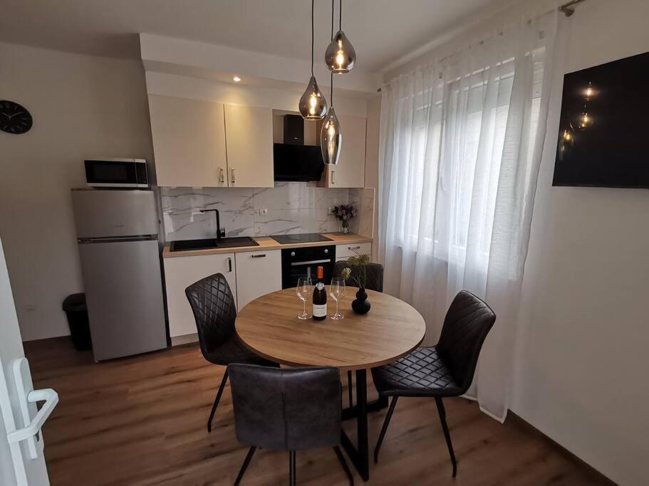 Apartment S Bibinje Eksteriør billede
